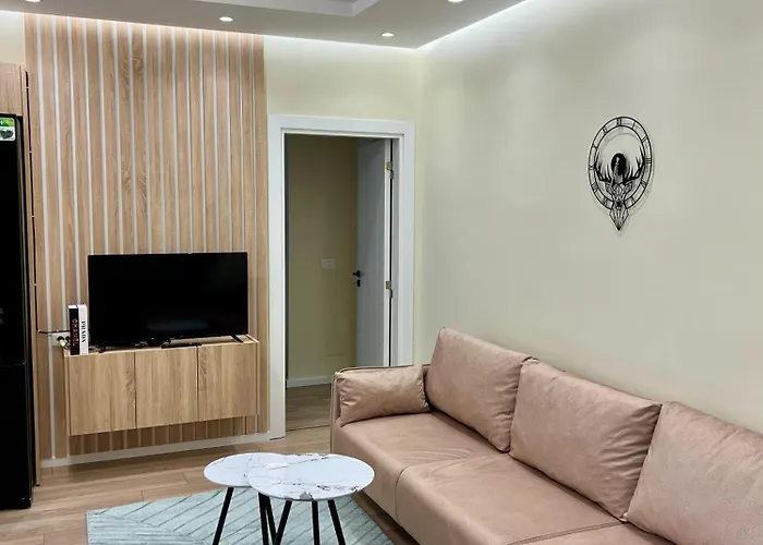 Apartament Spacious - 1 Minute Walking From Center *