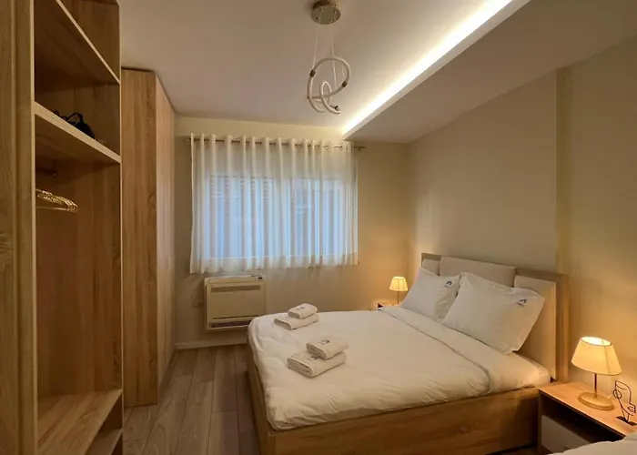 Spacious - 1 Minute Walking From Center Tirana