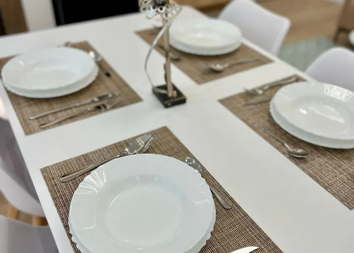 Spacious - 1 Minute Walking From Center Appartement